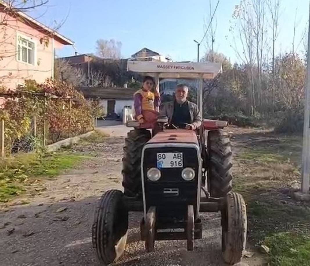 Tarladan çıkmayan traktöre İstanbul Boğaz Köprüsü’nde ceza yazıldı 1